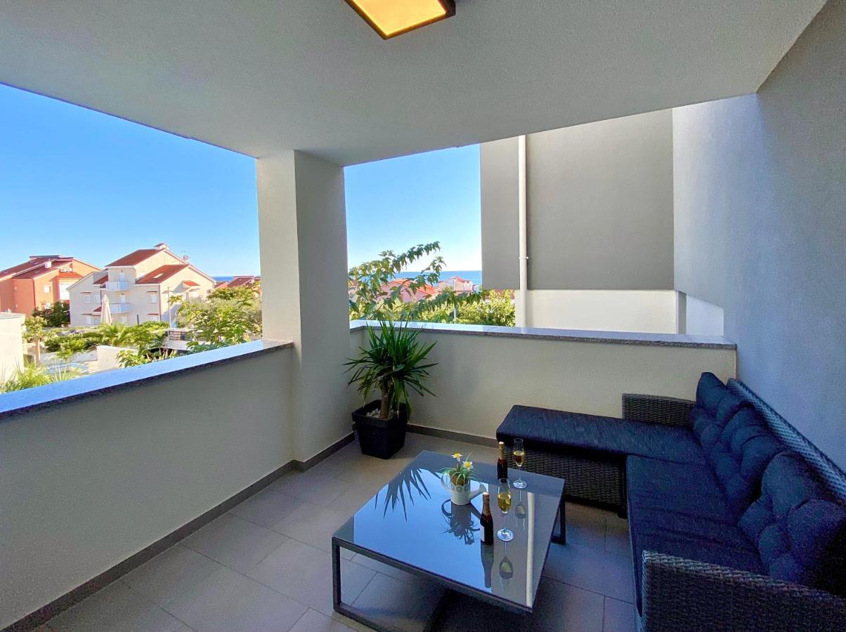 Fantasy View Villa โนวาลยา ภายนอก รูปภาพ